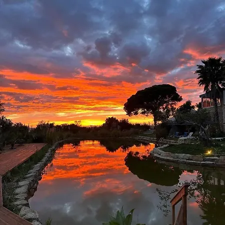 Sunset Lagoon House Кемпинг *
